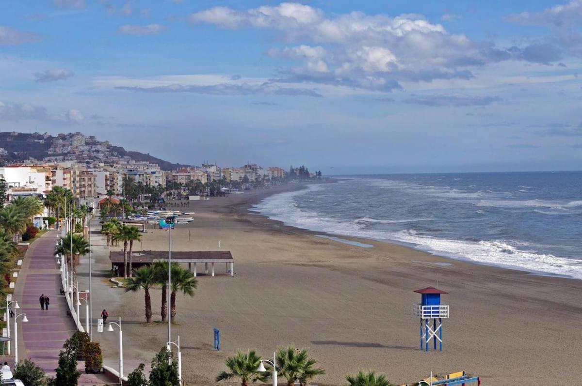 La Plumaria De Malaga Lägenhet La Cala Del Moral Exteriör bild